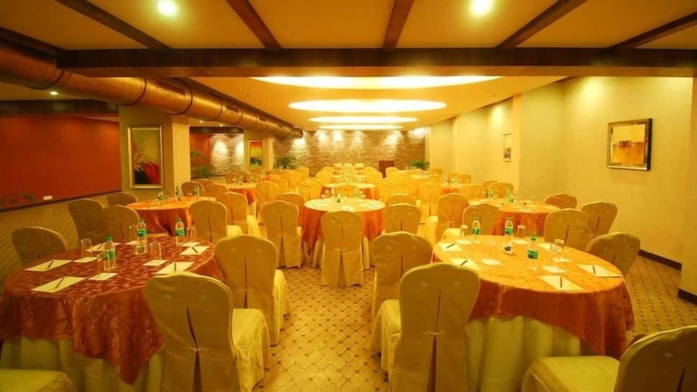 Sai Palace Hotel Andheri