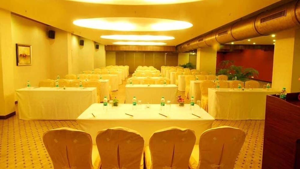 Sai Palace Hotel Andheri