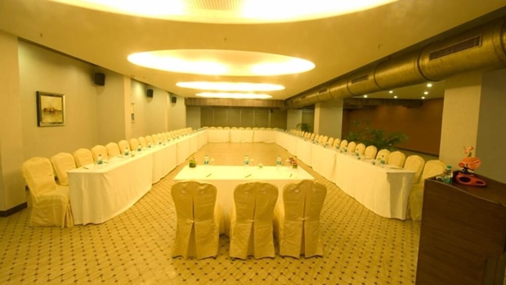 Sai Palace Hotel Andheri