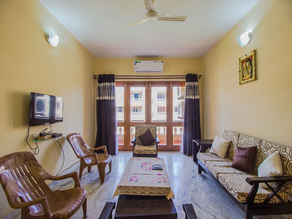 Oyo 13176 Home 2Bhk Fatrade Beach