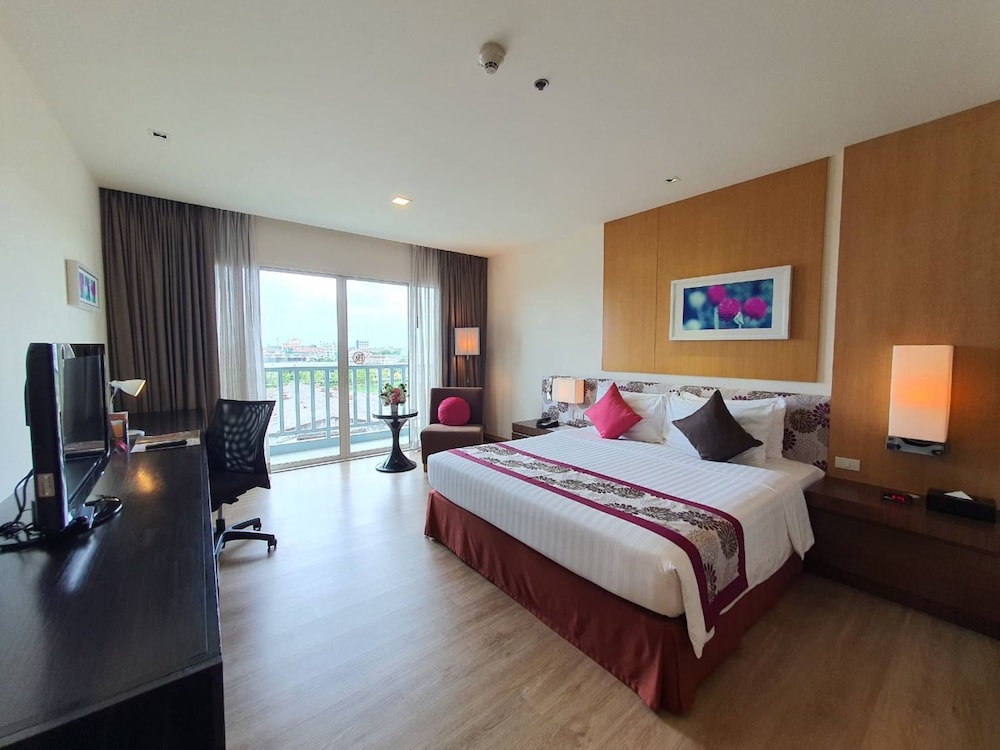 Amaranth Suvarnabhumi Hotel - Free Suvarnabhumi Airport Shuttle