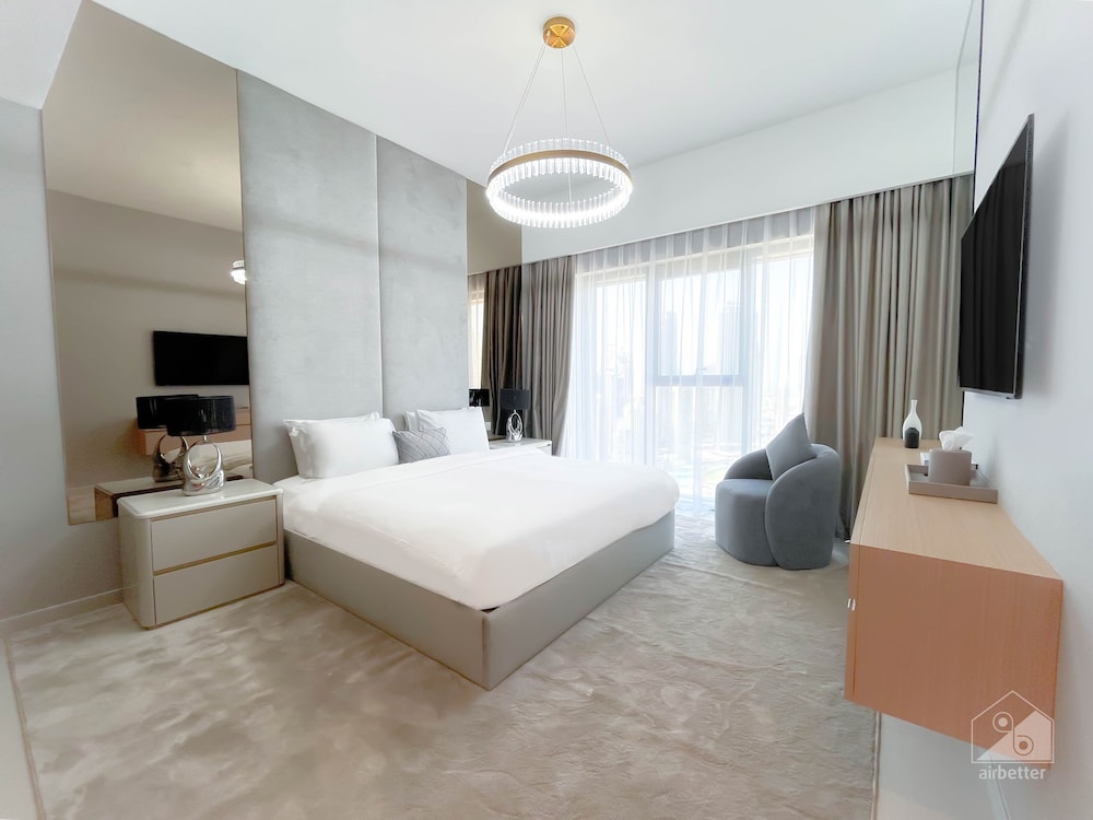Luxury Burj Royale Burj Khalifa & Fountain view