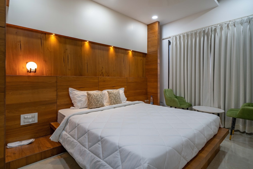 HYLIFE - luxury hotels and conventions