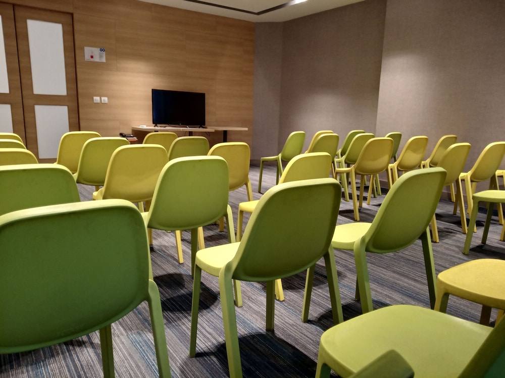 Holiday Inn Express Pune Pimpri, an IHG Hotel