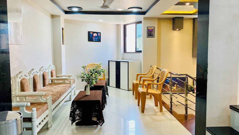 Hotel Gurukripa Inn