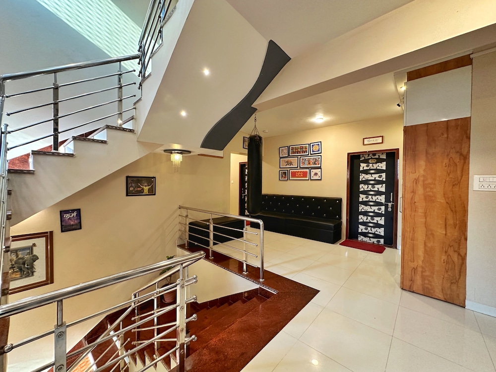Hotel Gurukripa Inn
