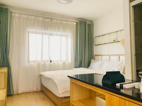 Hidden Garden International Youth Hostel - Oriental Pearl & Lujiazui