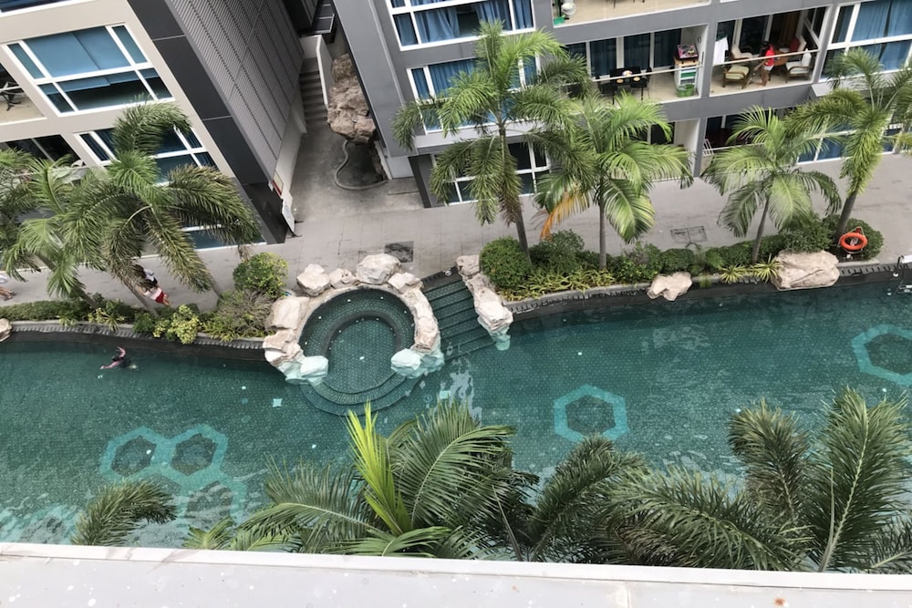 UPlus Avenue Residence