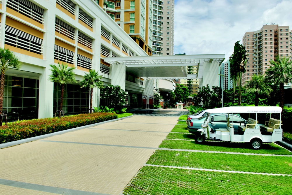The Narathiwas Hotel & Residence Sathorn Bangkok