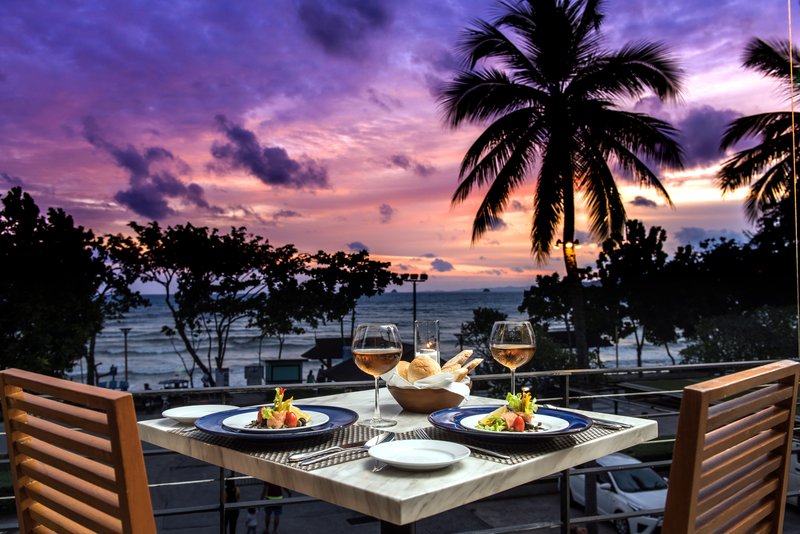 Holiday Ao Nang Beach Resort Krabi