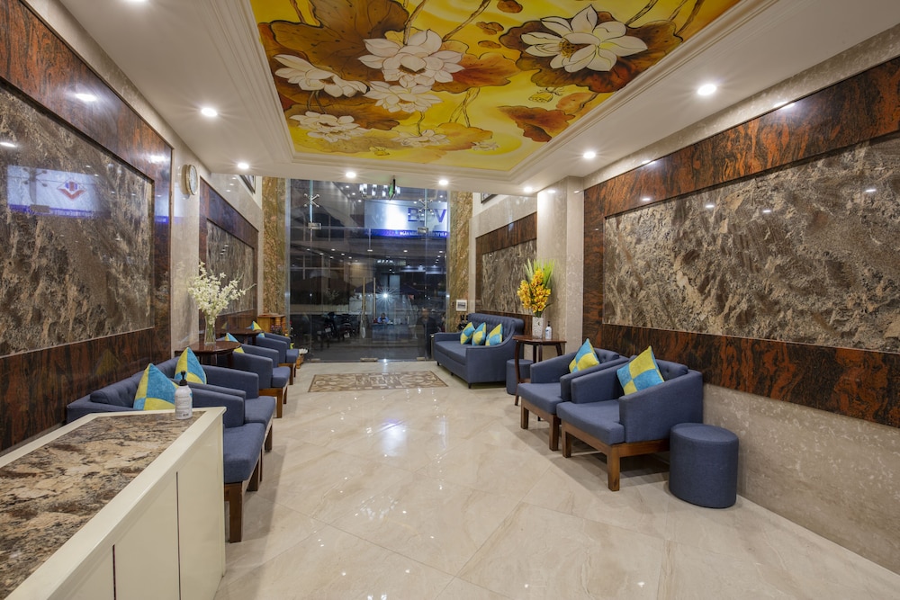 Golden Legend Palace Hotel