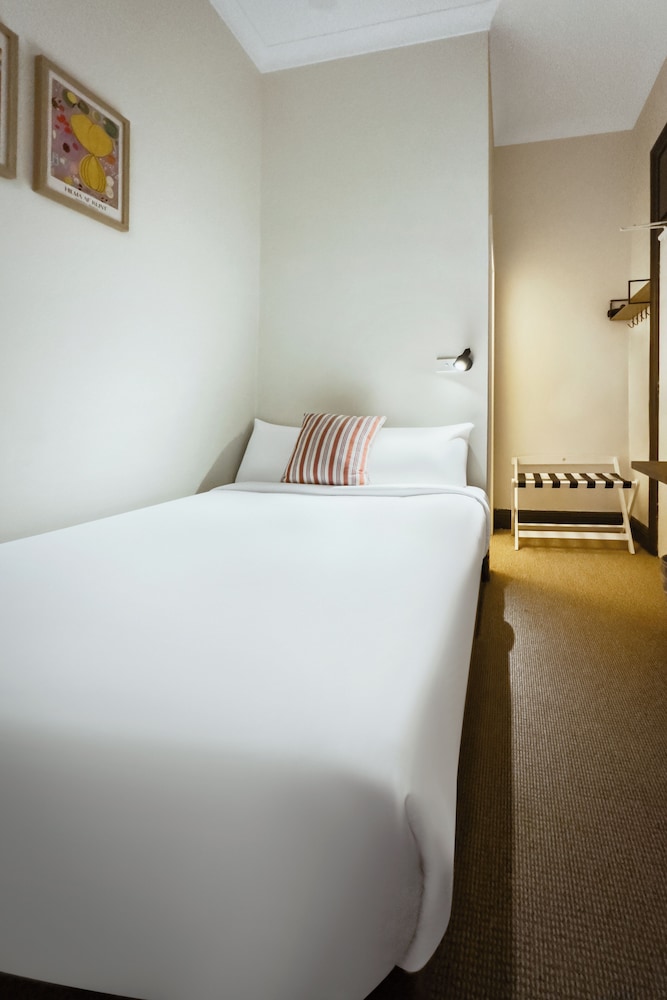 Cremorne Point Manor