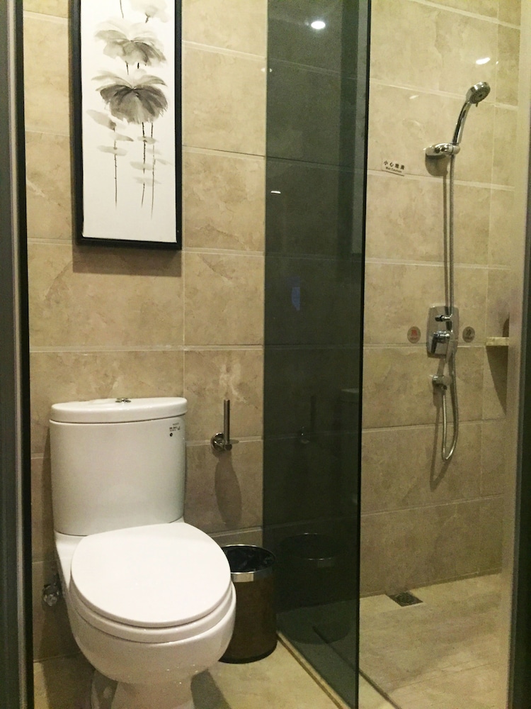 Paco Hotel Guangzhou Tiyu Xilu Metro Branch