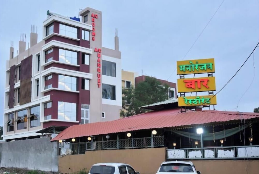 Hotel Manoranjan Enclave