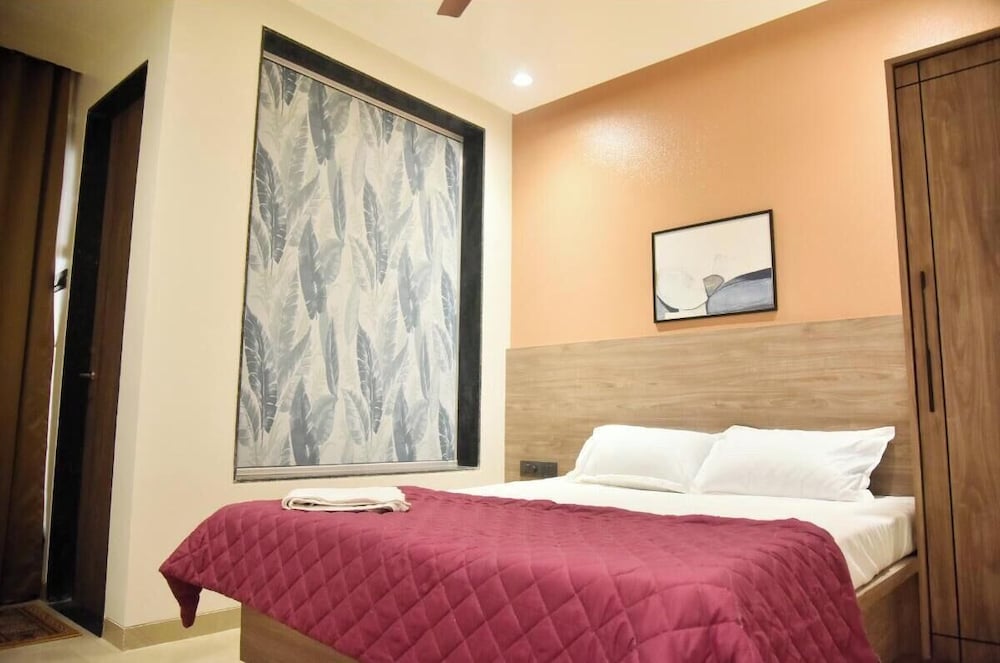 Hotel Manoranjan Enclave