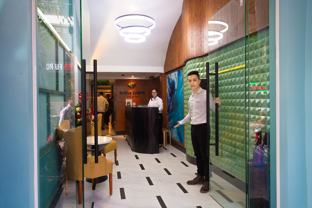 Hanoi La Selva Central Hotel