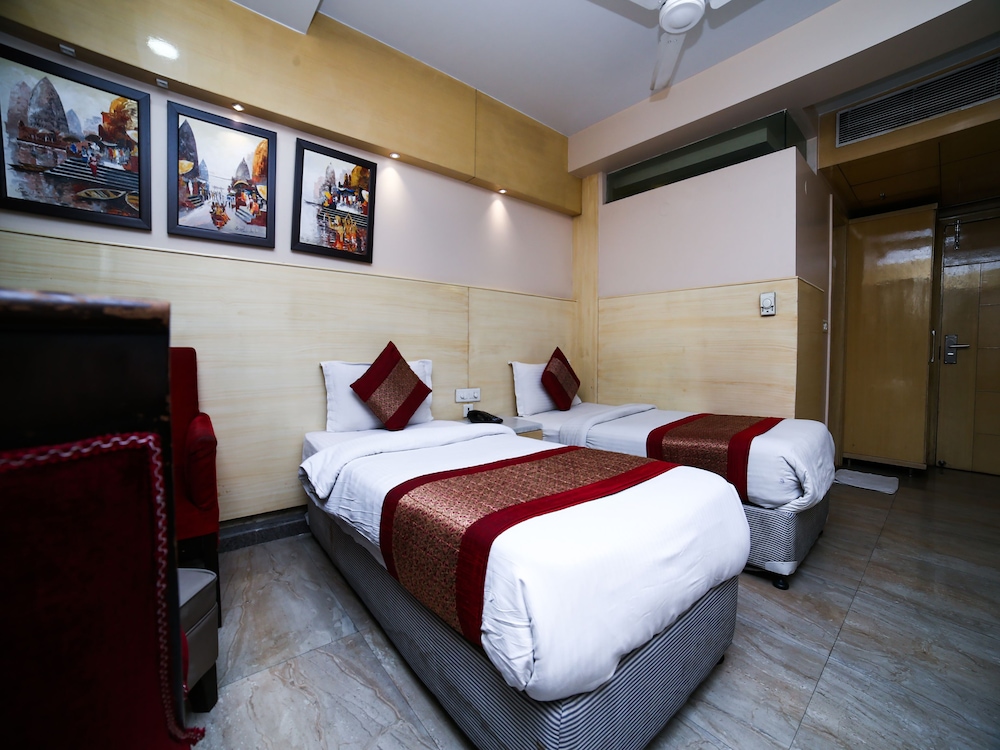 Hotel Krishna Plaza