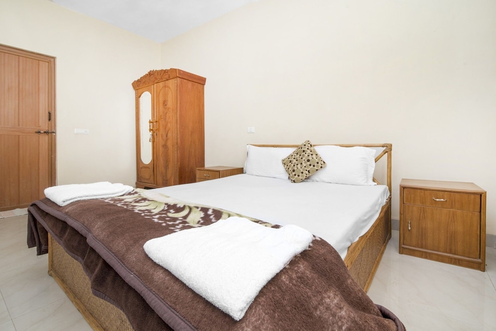 GuestHouser 2 BHK Apartment 30c4