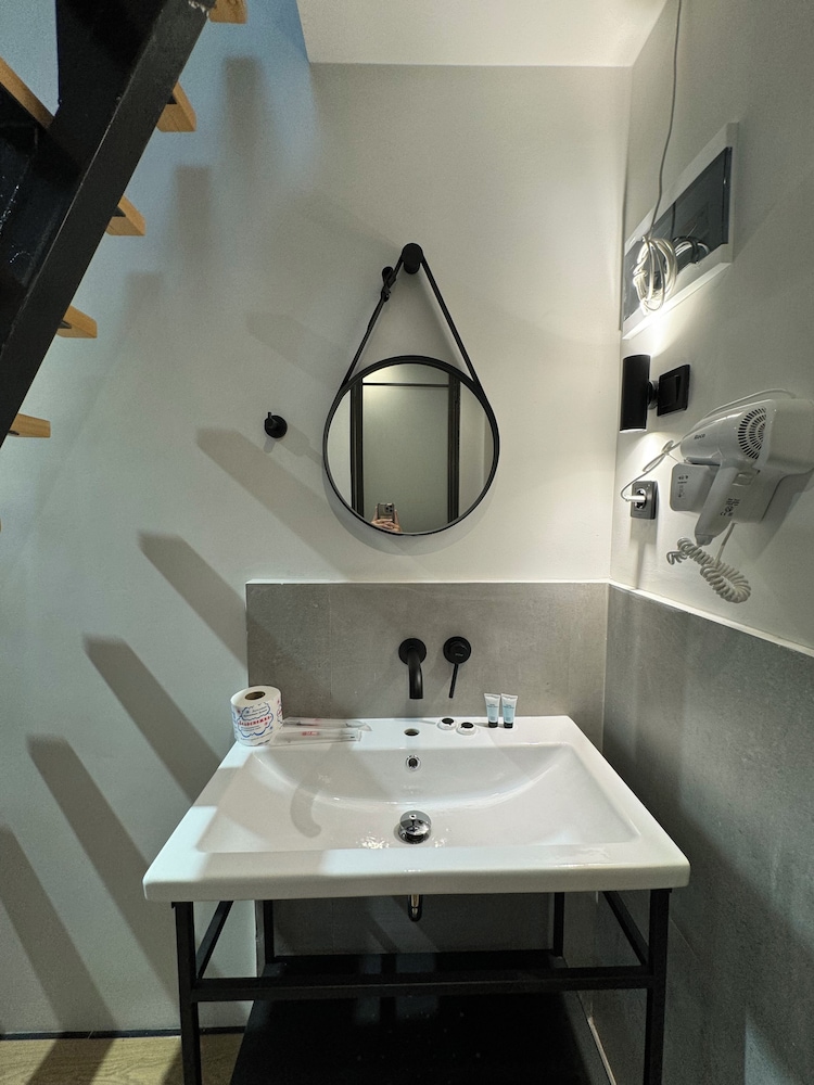 Mosh Mosh Boutique Hotel