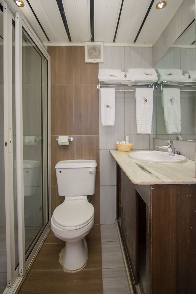 Airport Landing Hotel