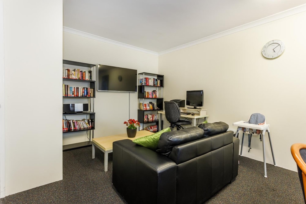 Perth Ascot Central Apartment Hotel