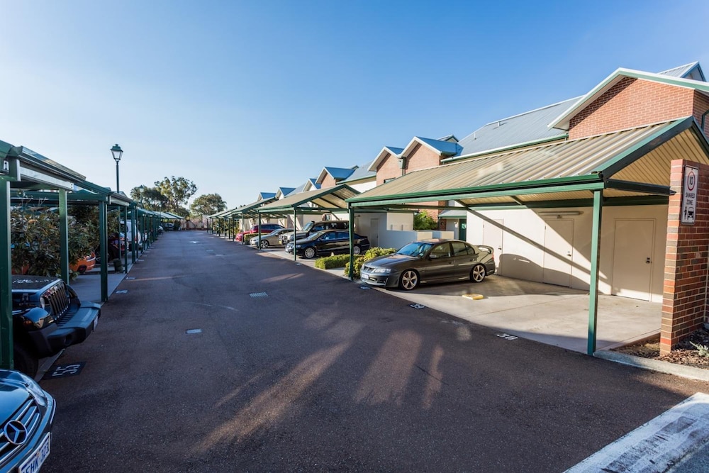 Perth Ascot Central Apartment Hotel