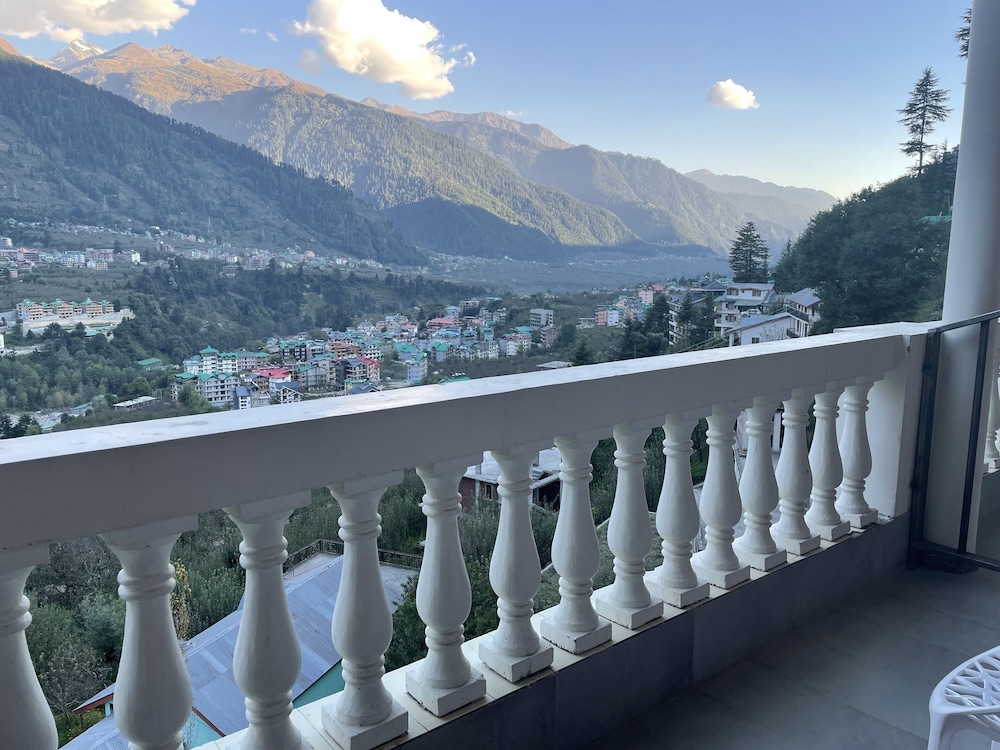 Sylvan Hues- Boutique Resort Manali