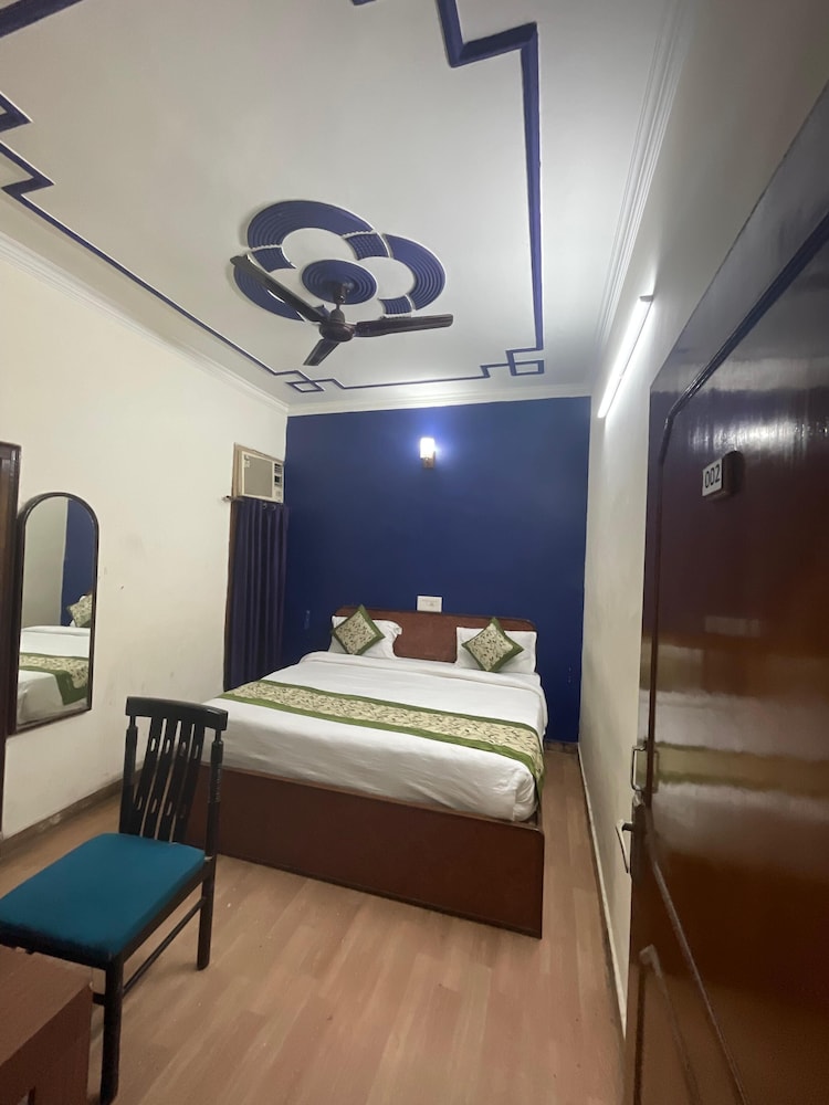 Hotel Qualia Suites at Delhi Airport