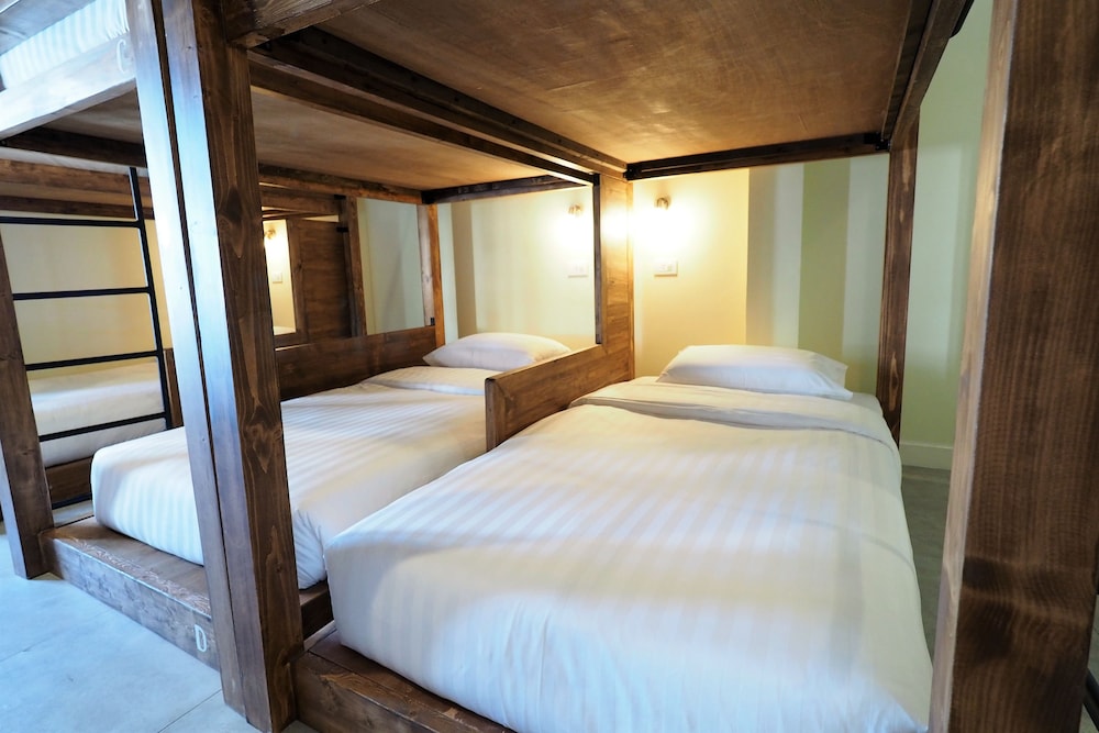 Siri Poshtel Bangkok