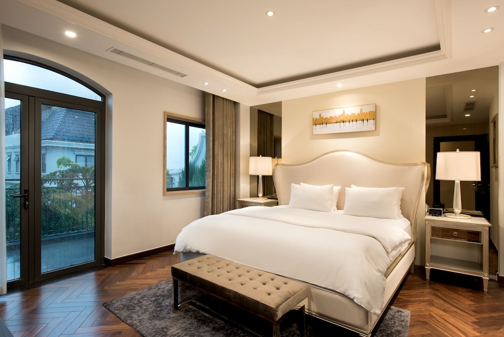 Icity Lakeview Saigon Villa