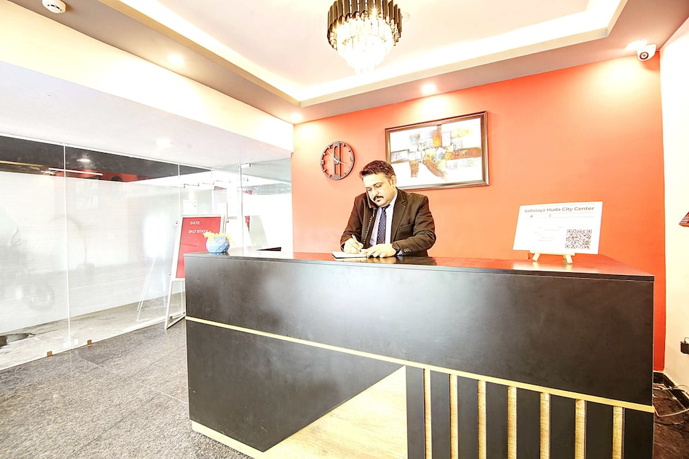 Saltstayz Hotel Huda City Centre