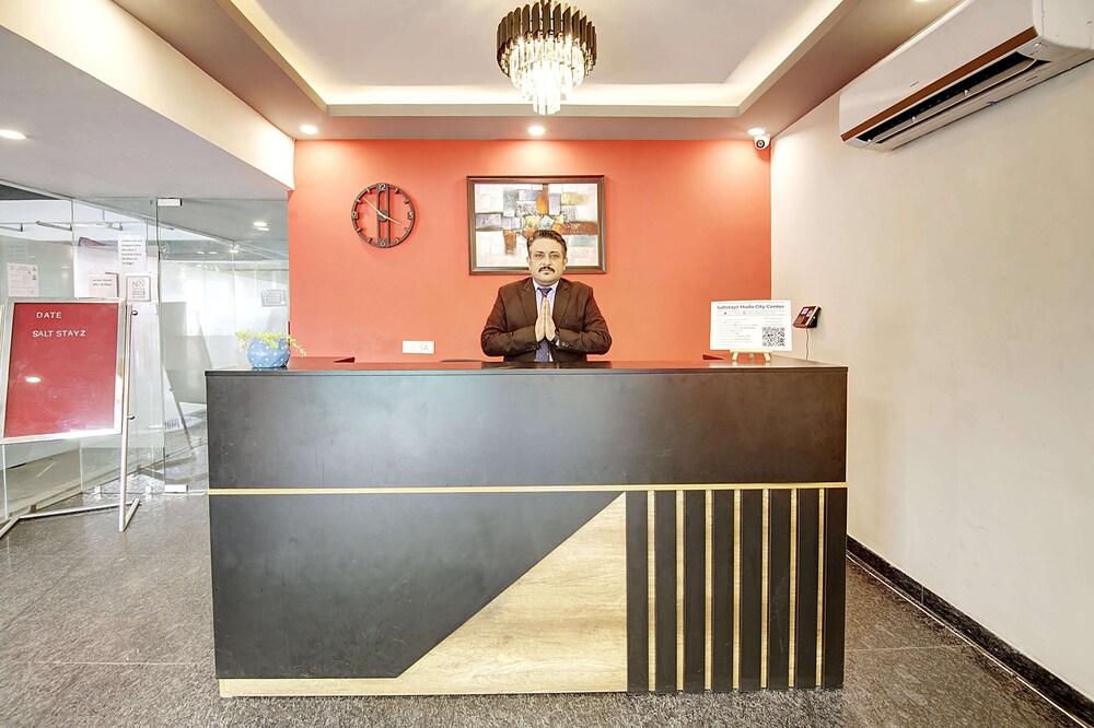 Saltstayz Hotel Huda City Centre