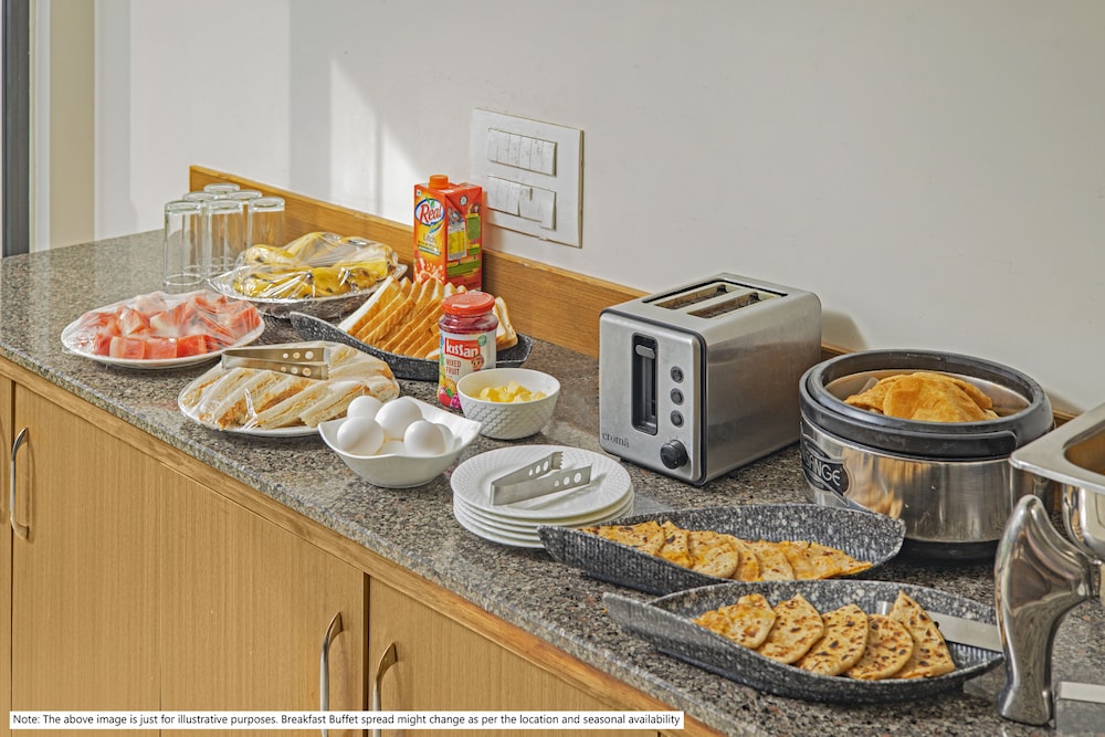 Hotel Renox Suites Delhi Airport