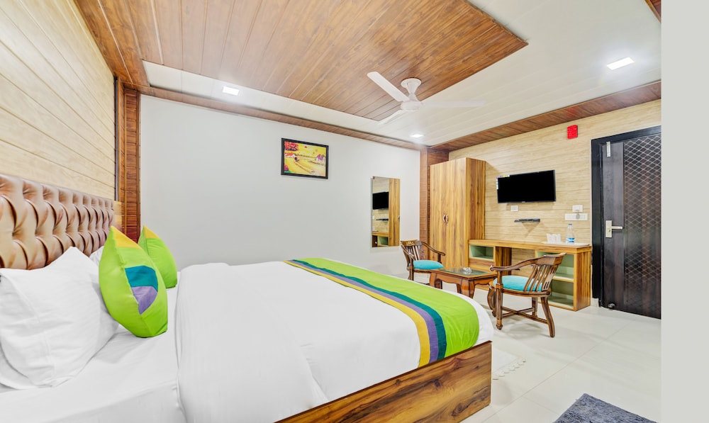 Hotel Renox Suites Delhi Airport