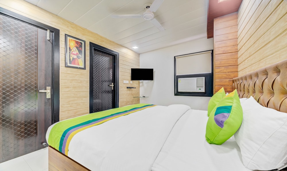 Hotel Renox Suites Delhi Airport