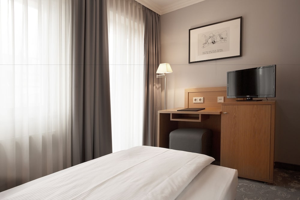 Townhouse Hotel