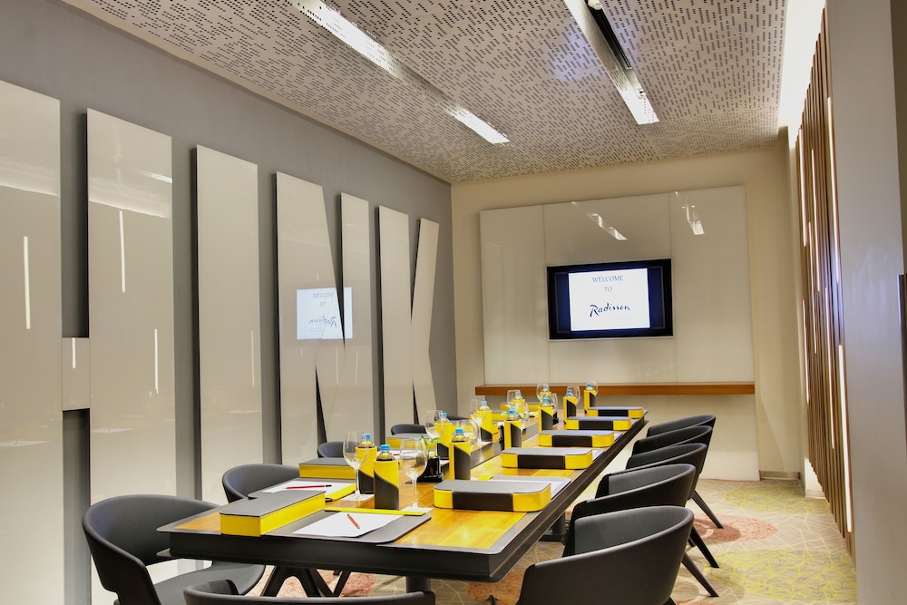 Radisson Bengaluru City Center