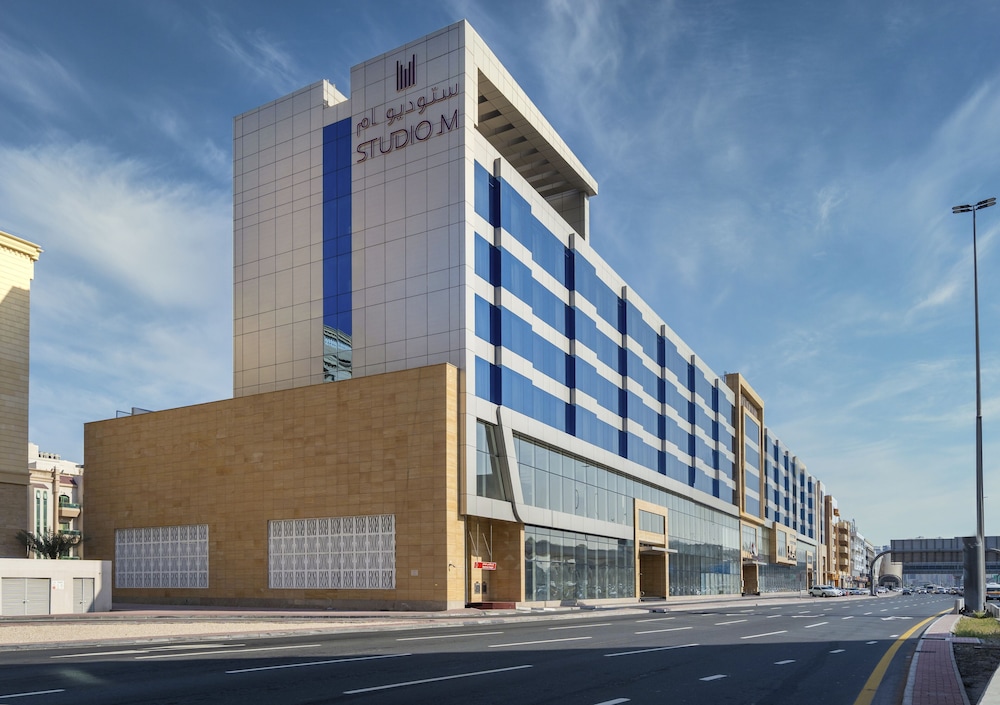 Studio M Arabian Plaza Hotel & Hotel Apartments