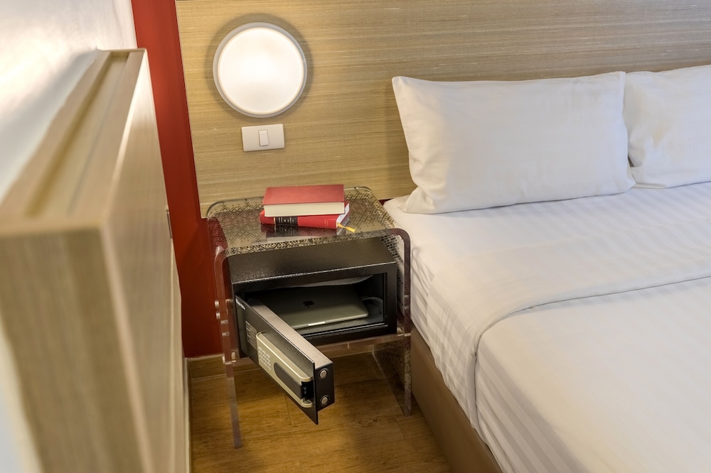 Easy Planet Bangkok Asoke