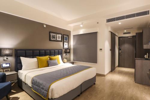AIR by Ahuja Residences