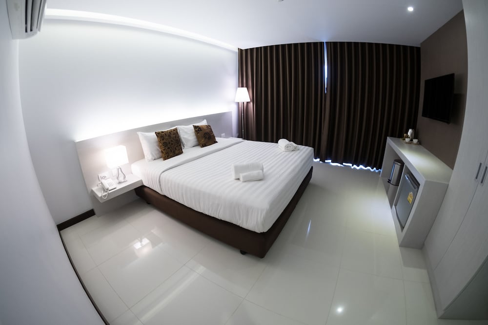Chaisaeng Villa Hotel