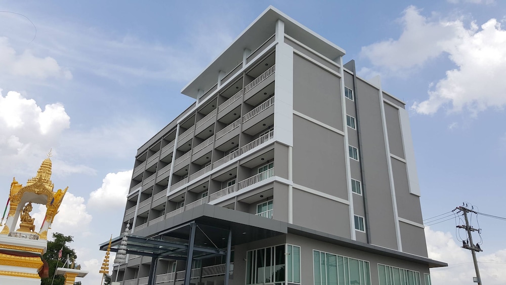 Chaisaeng Villa Hotel