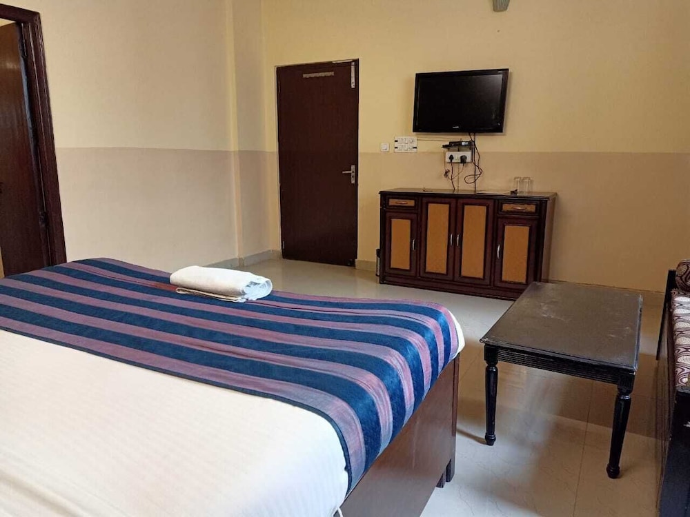 City Stay Hotel 22