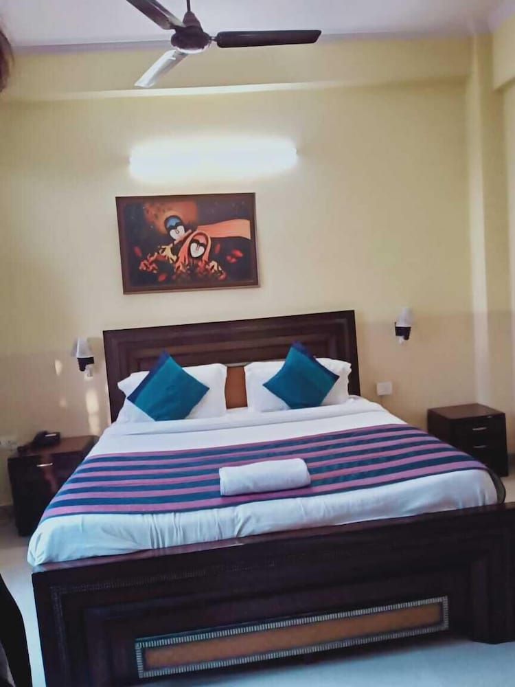 City Stay Hotel 22