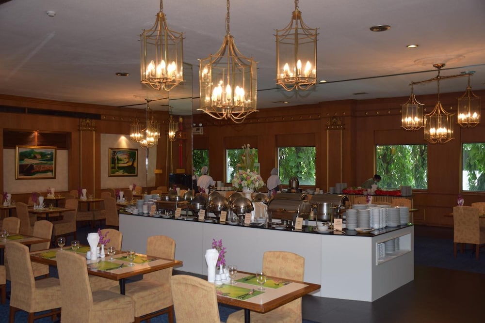 Ariston Hotel