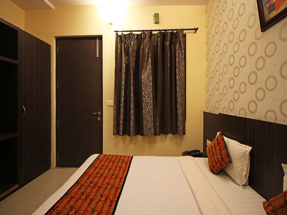 Hotel Ganga Palace