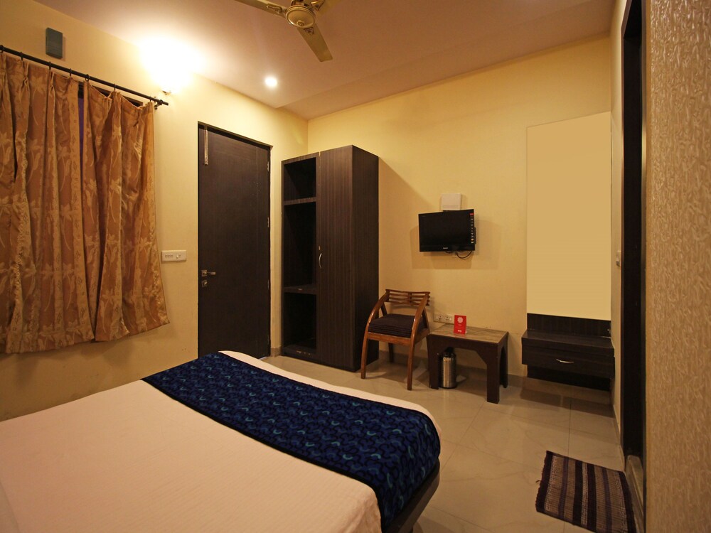 Hotel Ganga Palace