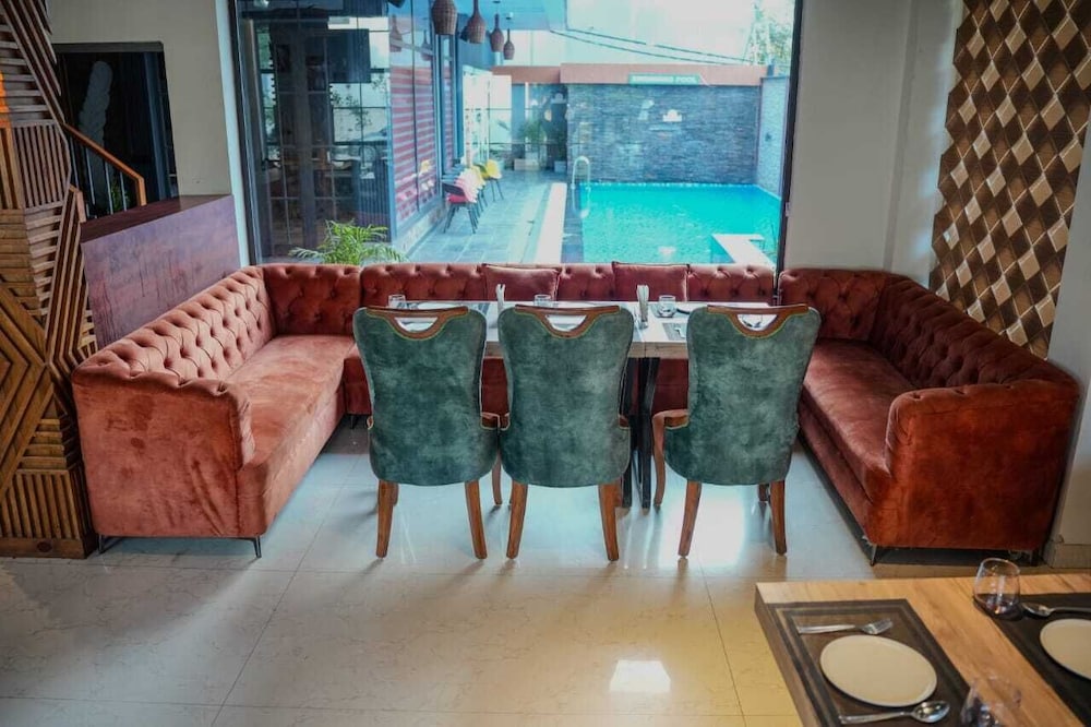 Green Wood Villas