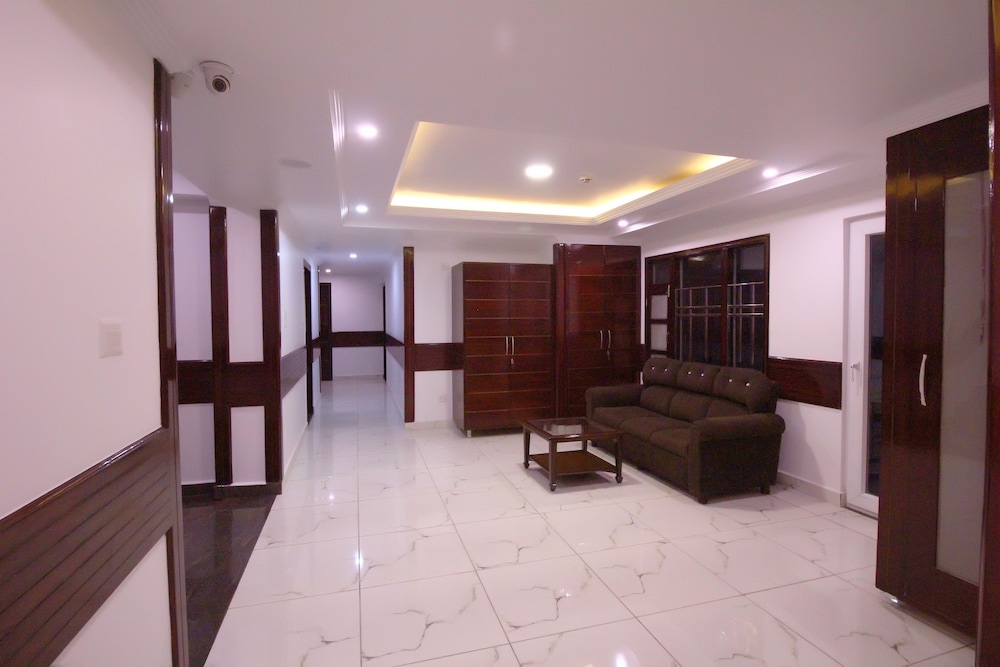 The Grand White By Parfait Shimla
