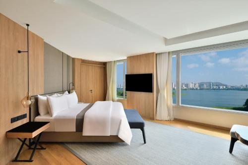 The Westin Mumbai Powai Lake
